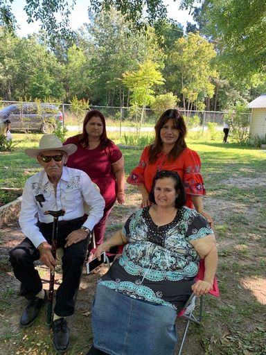Santos Valdez Sr. photo gallery thumbnail 59 of 151