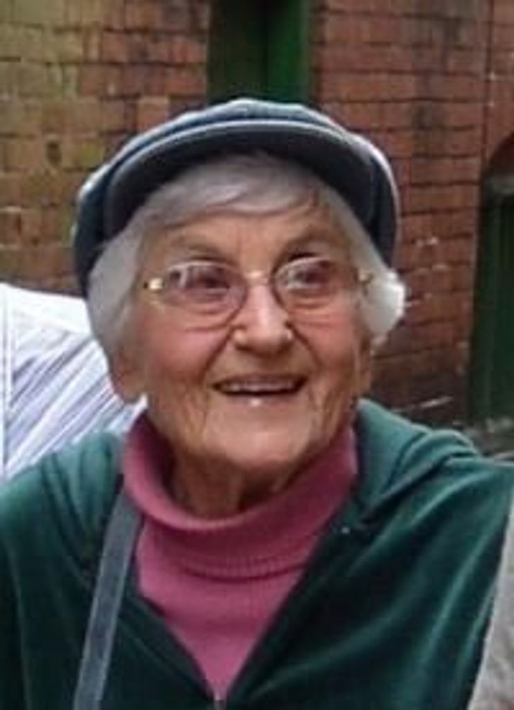 Beryl Eileen Manley Wauson