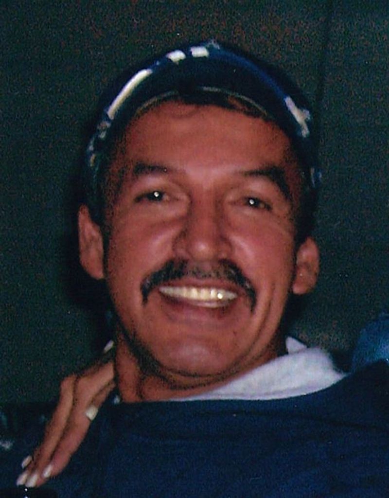 Manuel Guajardo Profile Photo