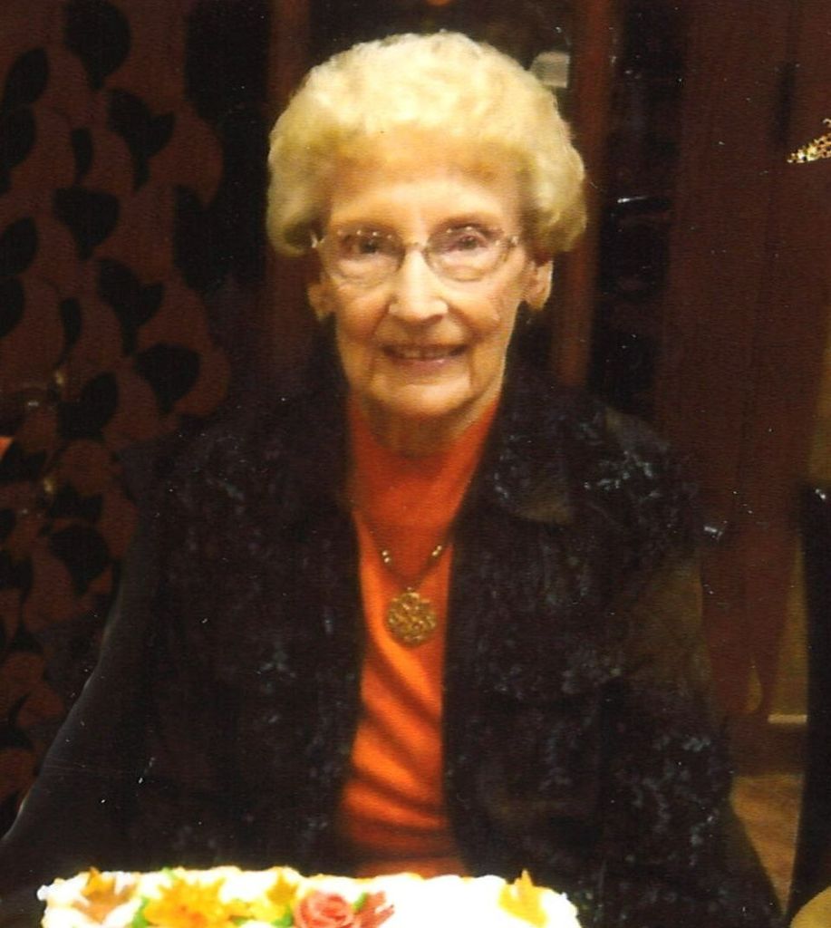 Juanice "Dotty" Evelyn (Schacko) Smith