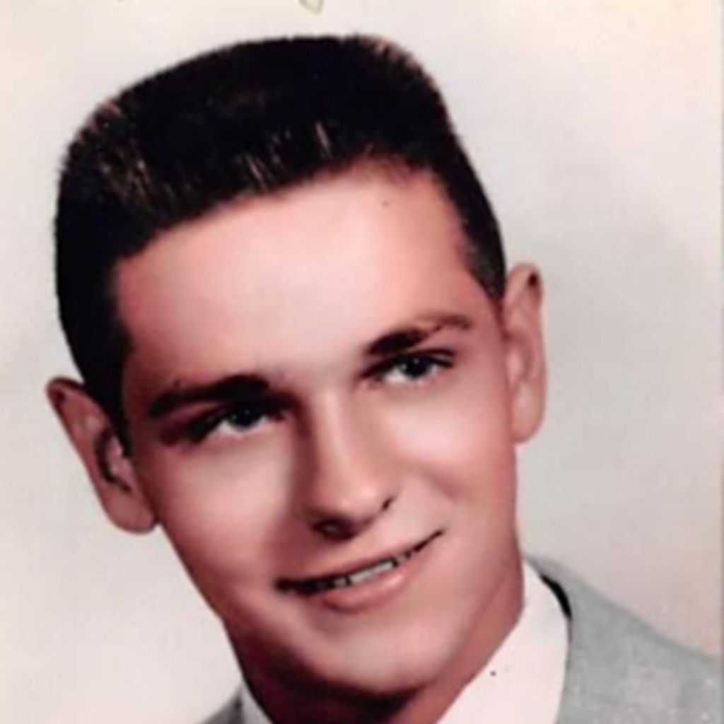 Dennis Richard Eye Profile Photo