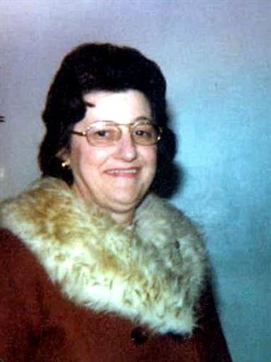 Ruth Alice Sizemore photo gallery thumbnail 24 of 50
