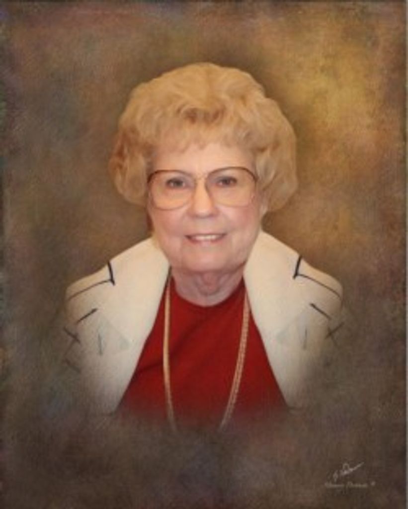 Thelma  Estelle Straight