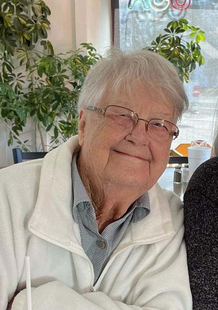 Betty L Lough Profile Photo