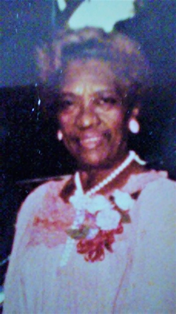 Leola M Belford