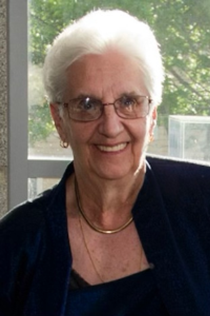 Elaine (Medeiros) Dos Santos