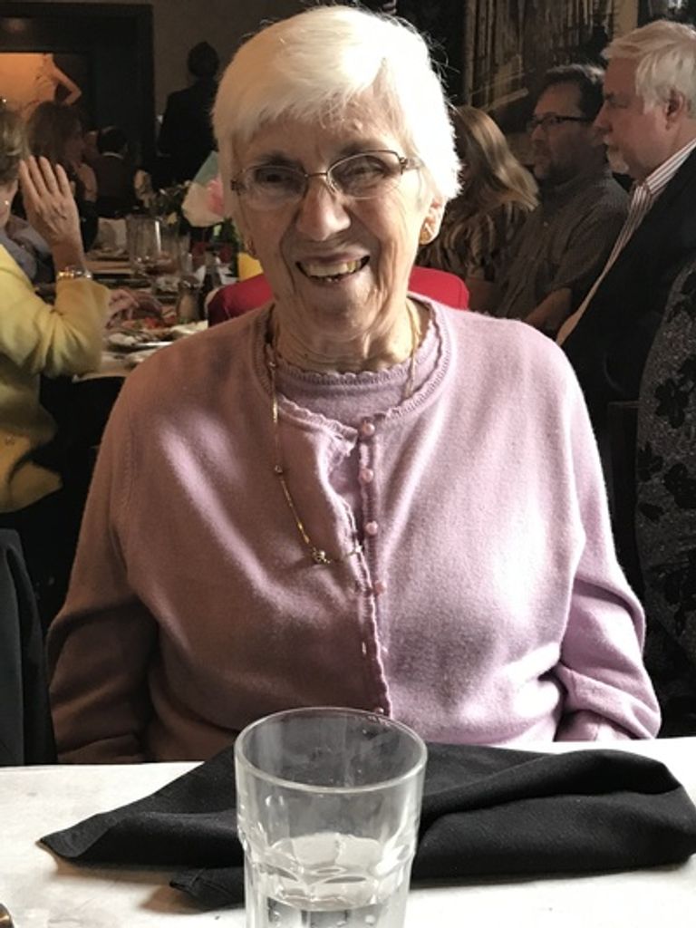 Gloria Staskiewicz (Nee Zarrelli) Profile Photo