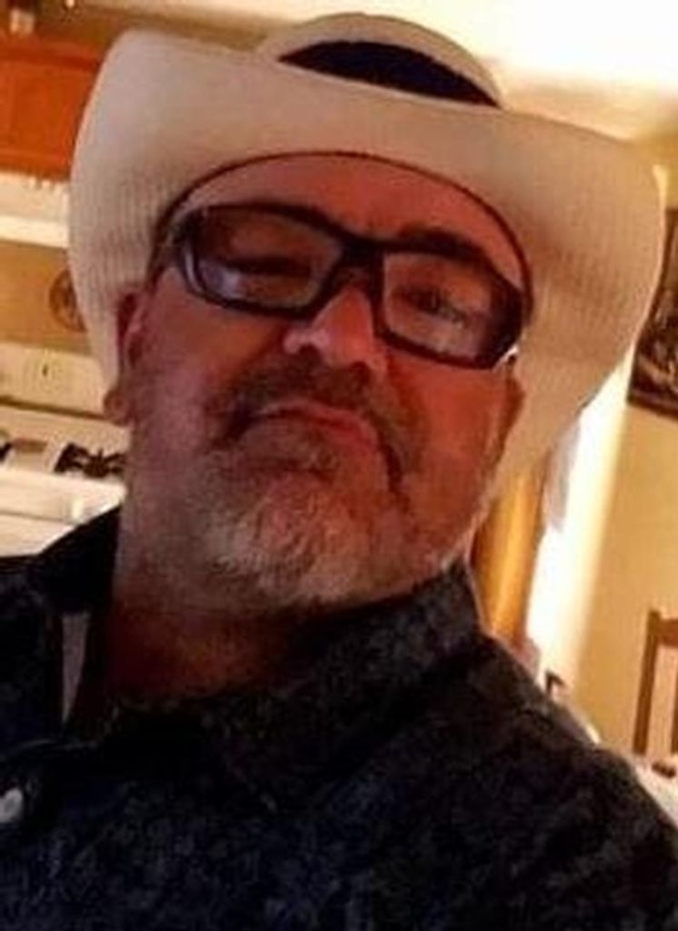 Manuel Ernesto Romero Profile Photo