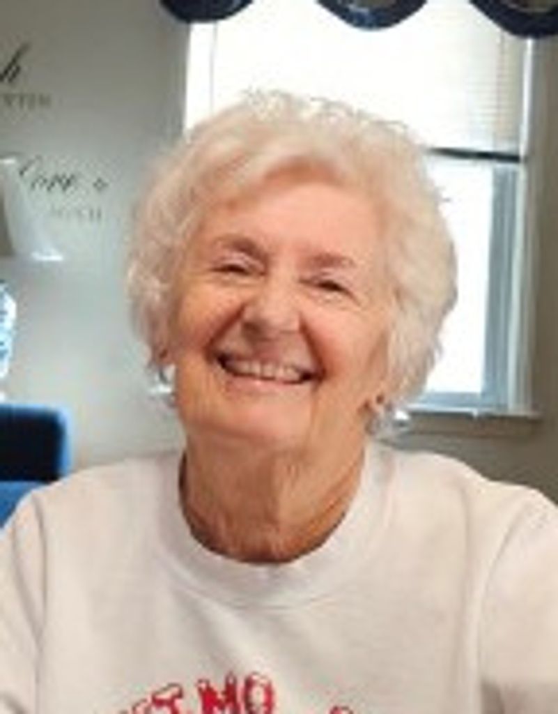 Margaret (Lisanti)  Calhoun