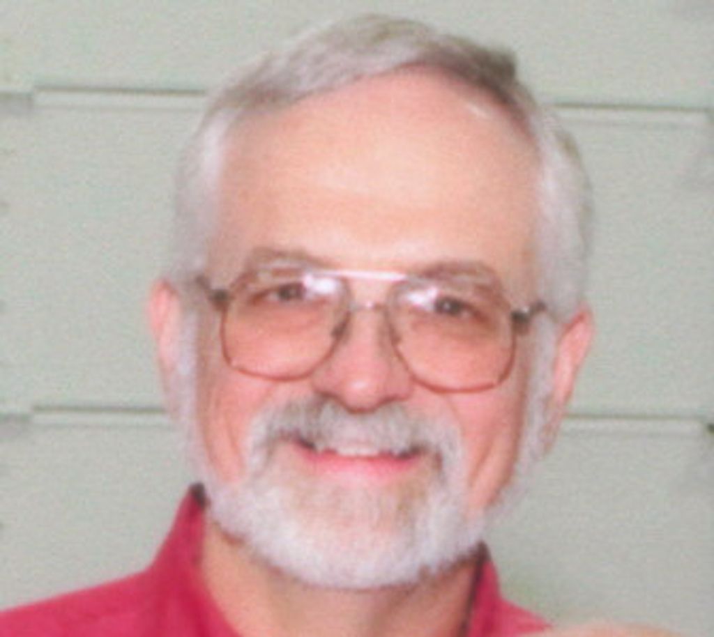 Daniel J Wissuchek