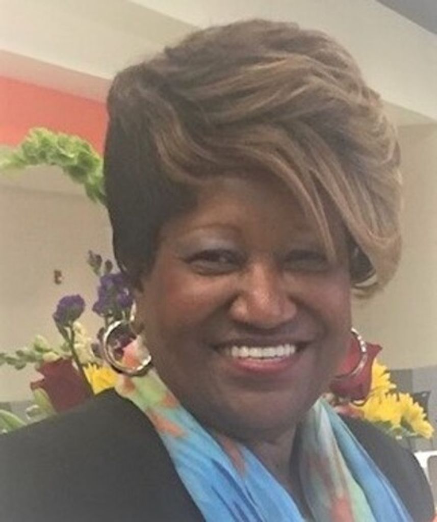 Eva Kindle Profile Photo