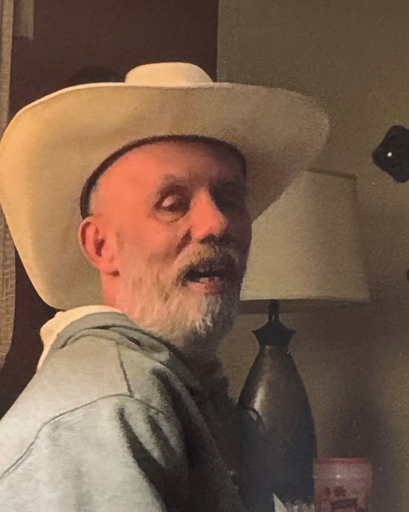 Earl Edward "Eddie" McCullough Profile Photo