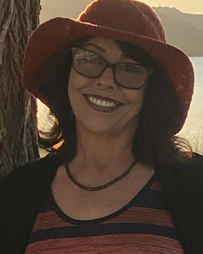 Karen Ann Henshaw Profile Photo