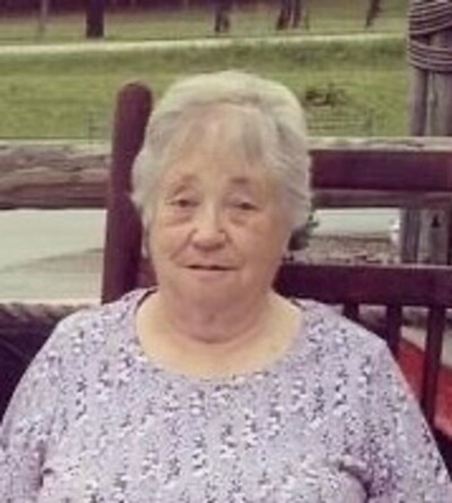 Geneva Elizabeth Byrd Halsey Profile Photo