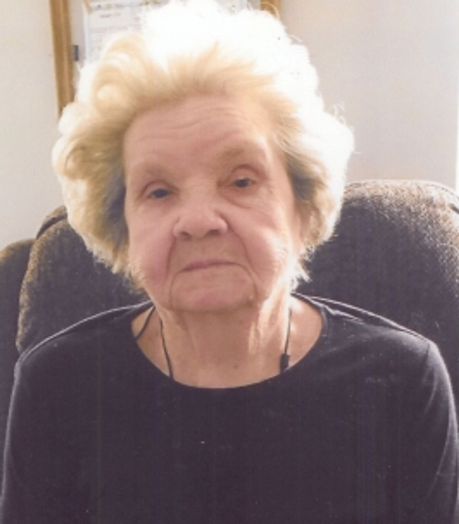 Nina Reeves Profile Photo