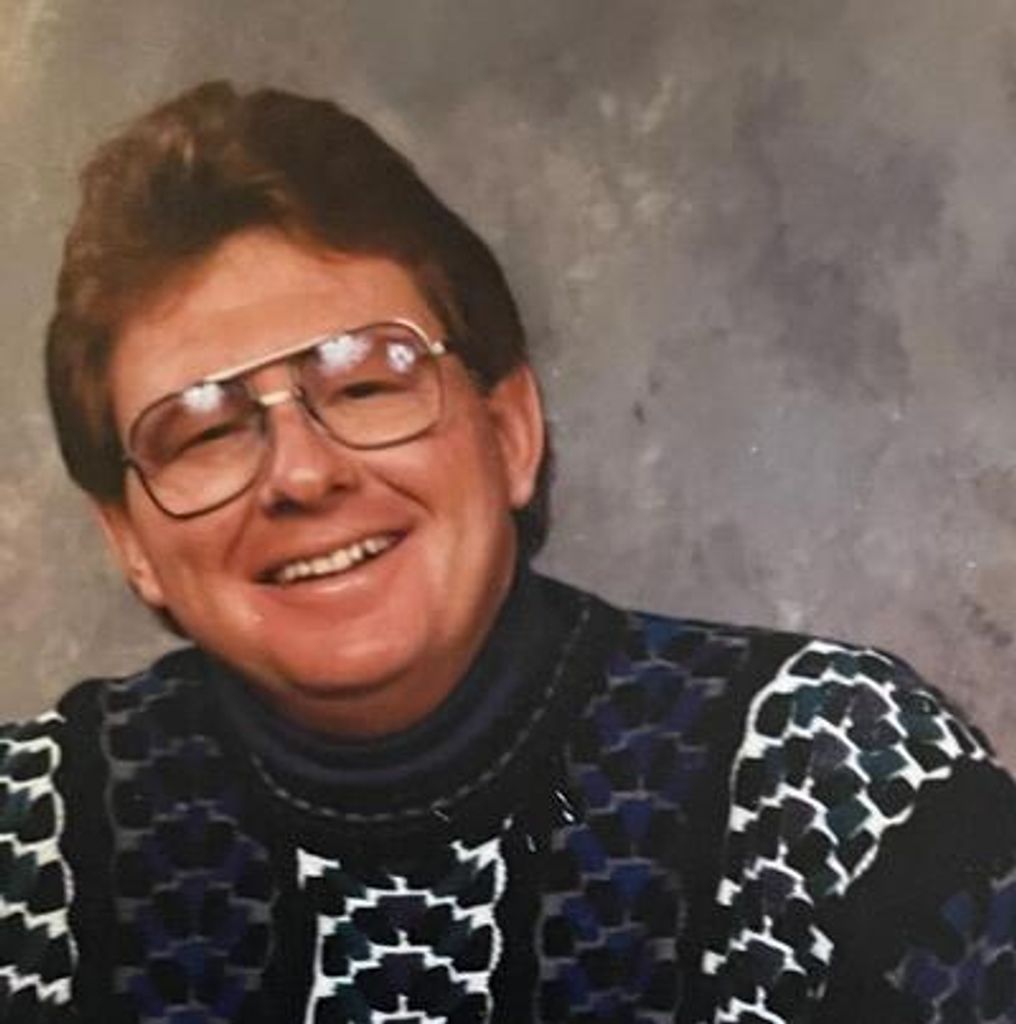 Michael "Mike" Lee Hiatt