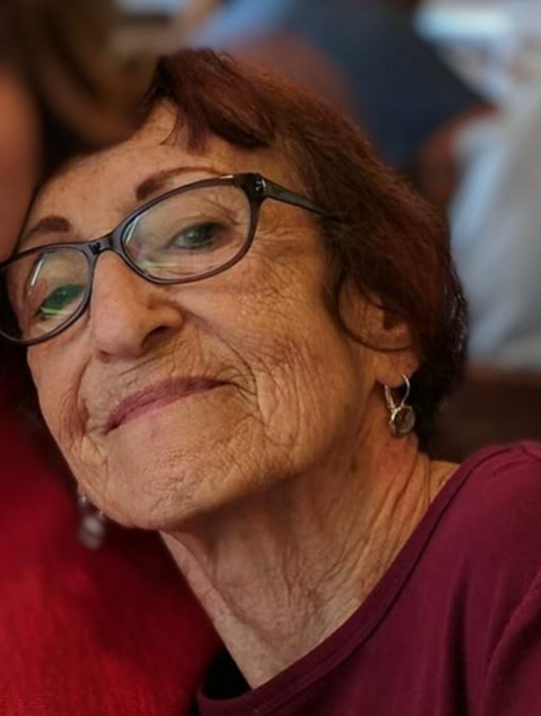 Carol Ann Rosas Profile Photo