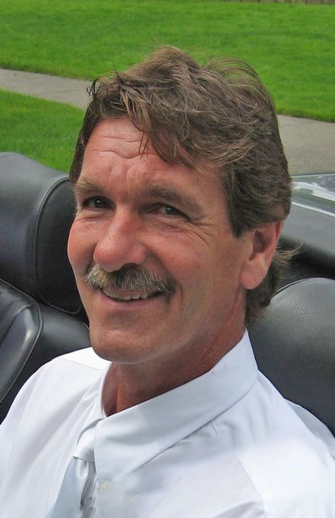 Michael Cameron Muntean Profile Photo