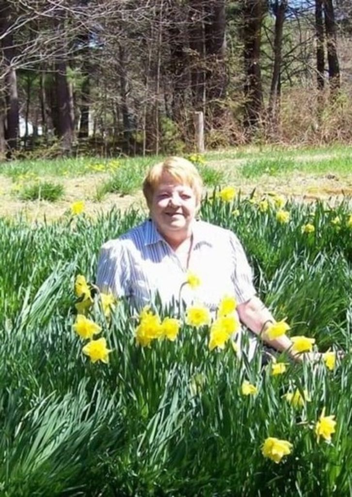 Mary Jane Edwards Profile Photo