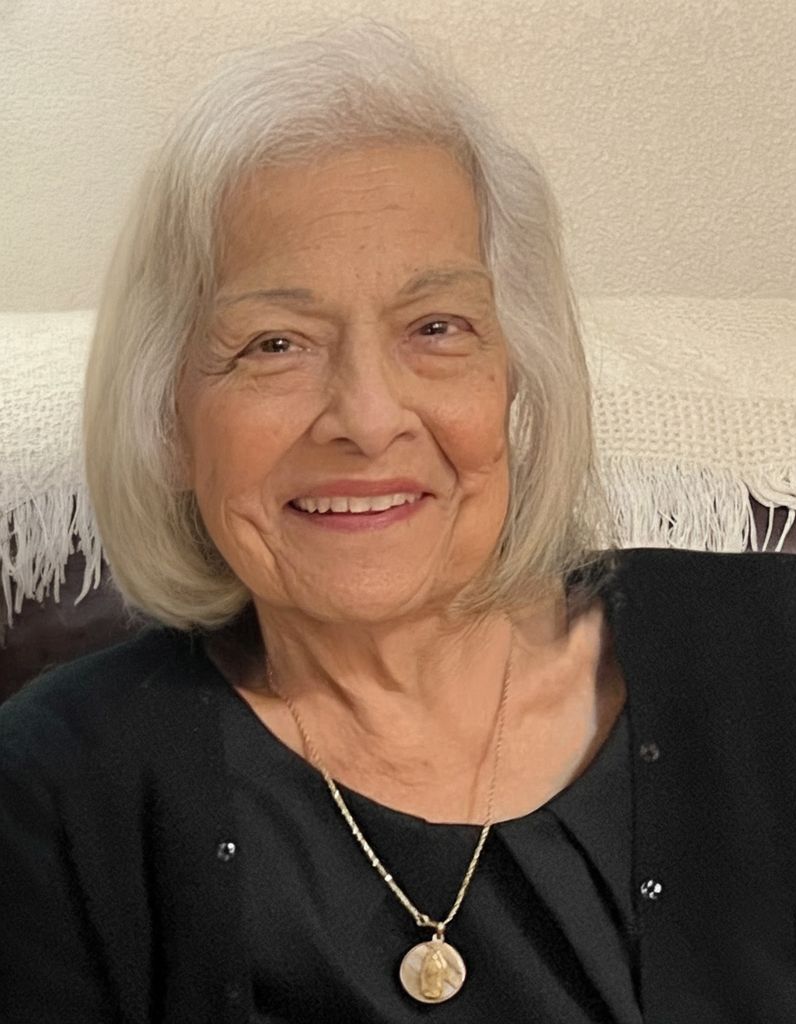 Dora Valle Flores Profile Photo