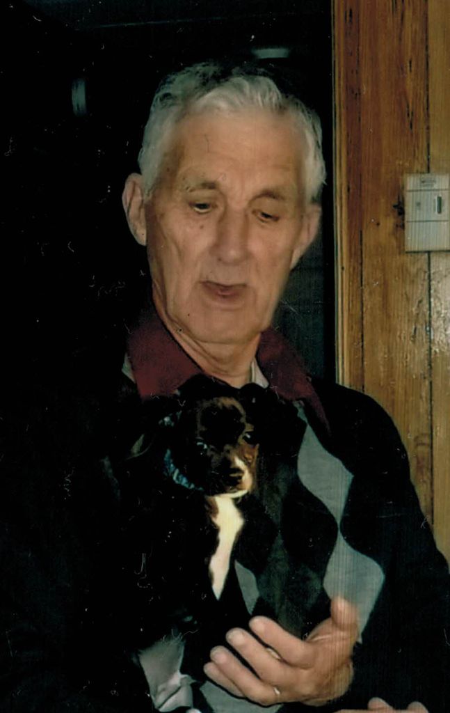 Roger Avis Lewis