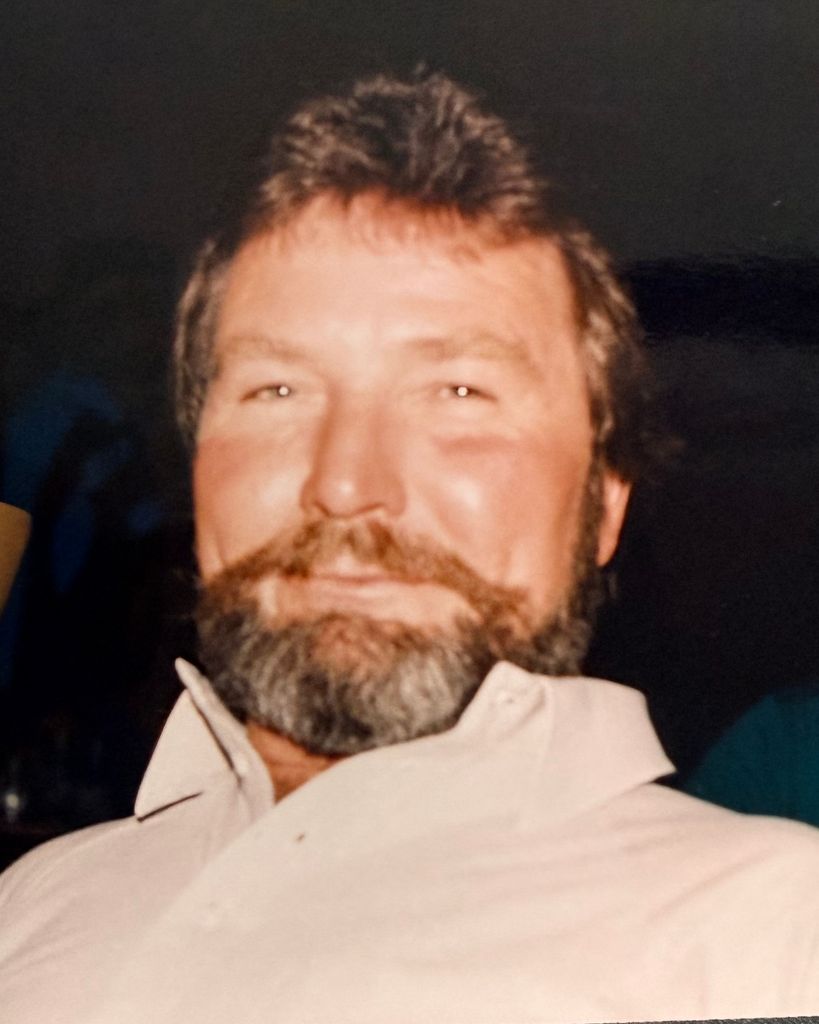 Thomas Howard Campbell Profile Photo