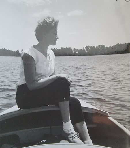 Mildred Wagner photo gallery thumbnail 18 of 110