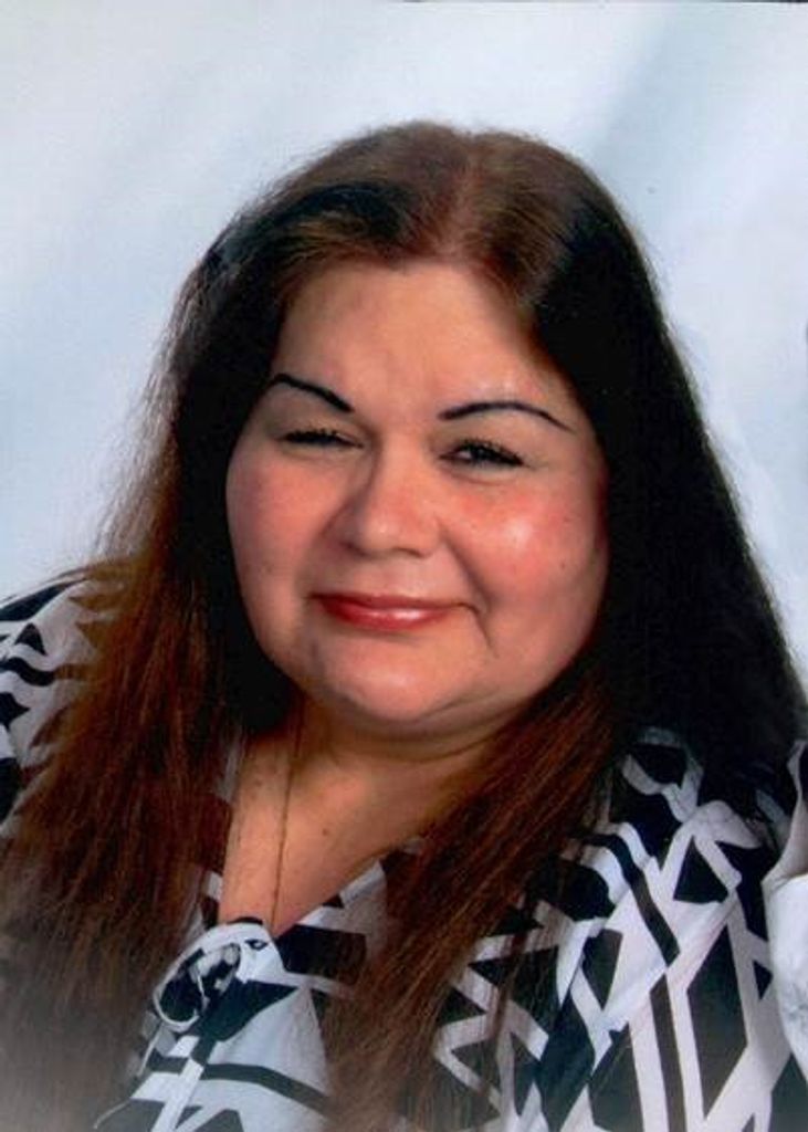 Diana M. (Saiz)  Rosales