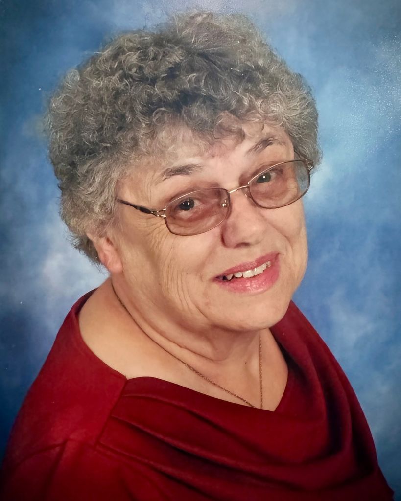 Mavis "Sue" E. Gangl Profile Photo