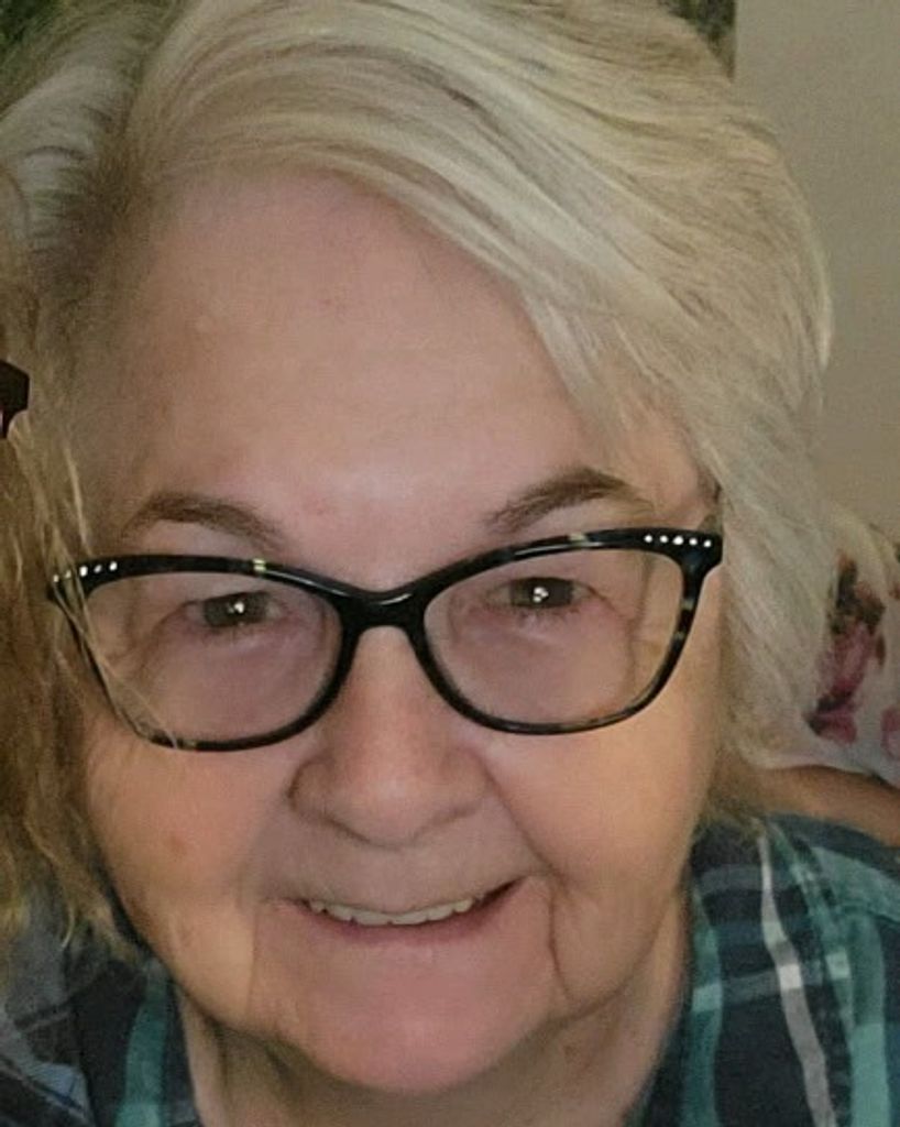 Gloria James Profile Photo
