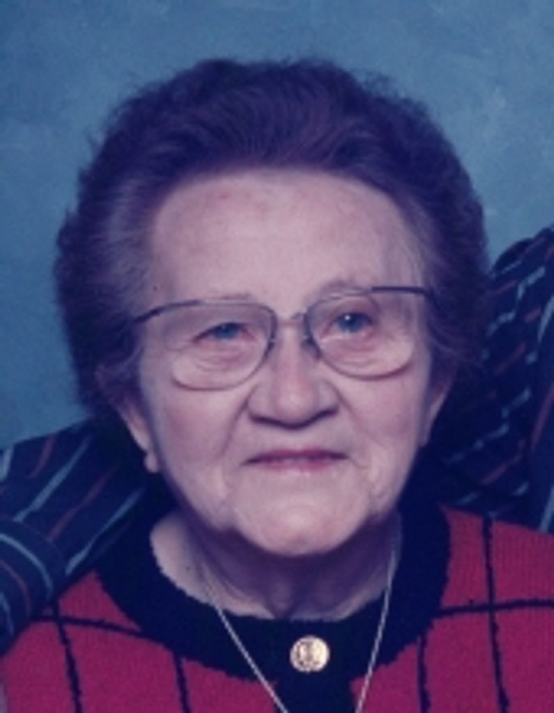 Evelyn I Steele