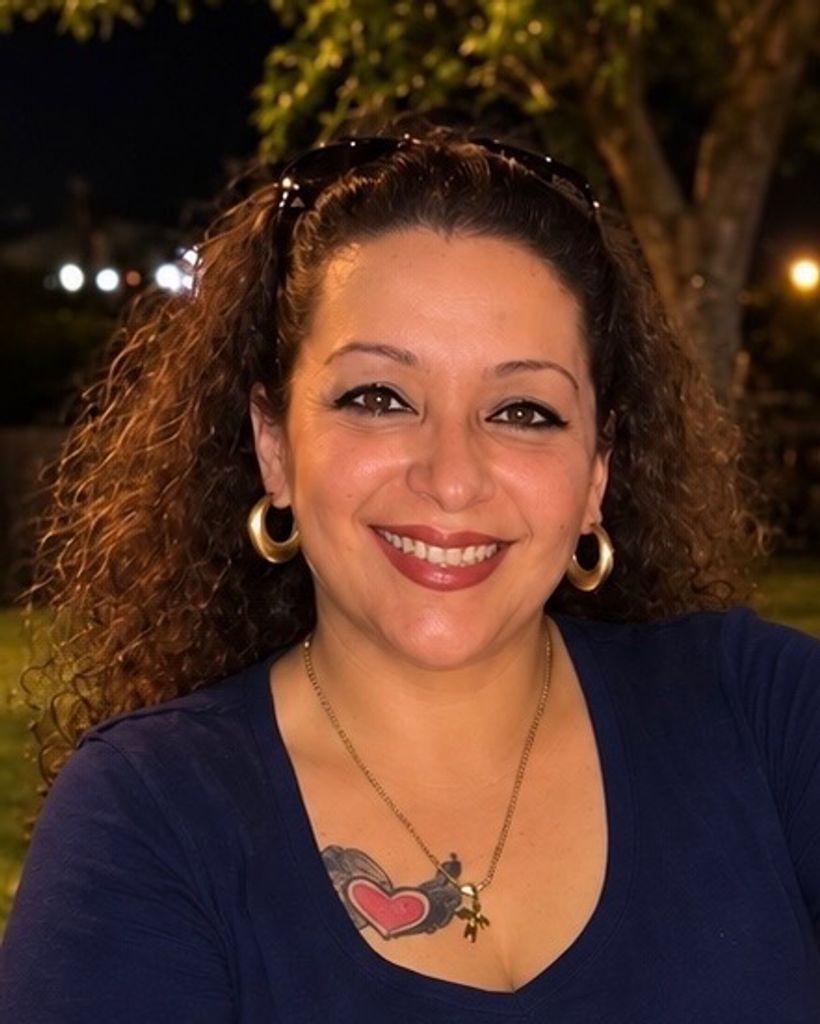 Dina Flores