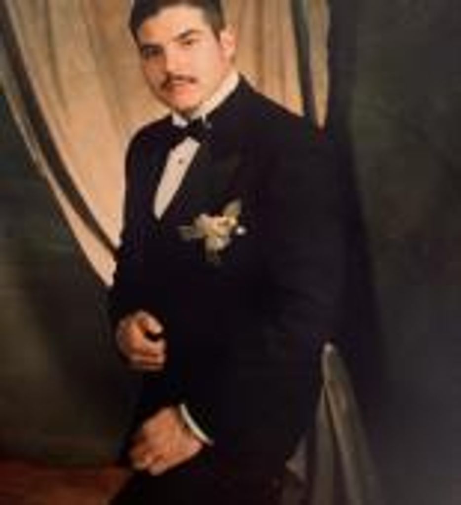 Rolando Dearcos