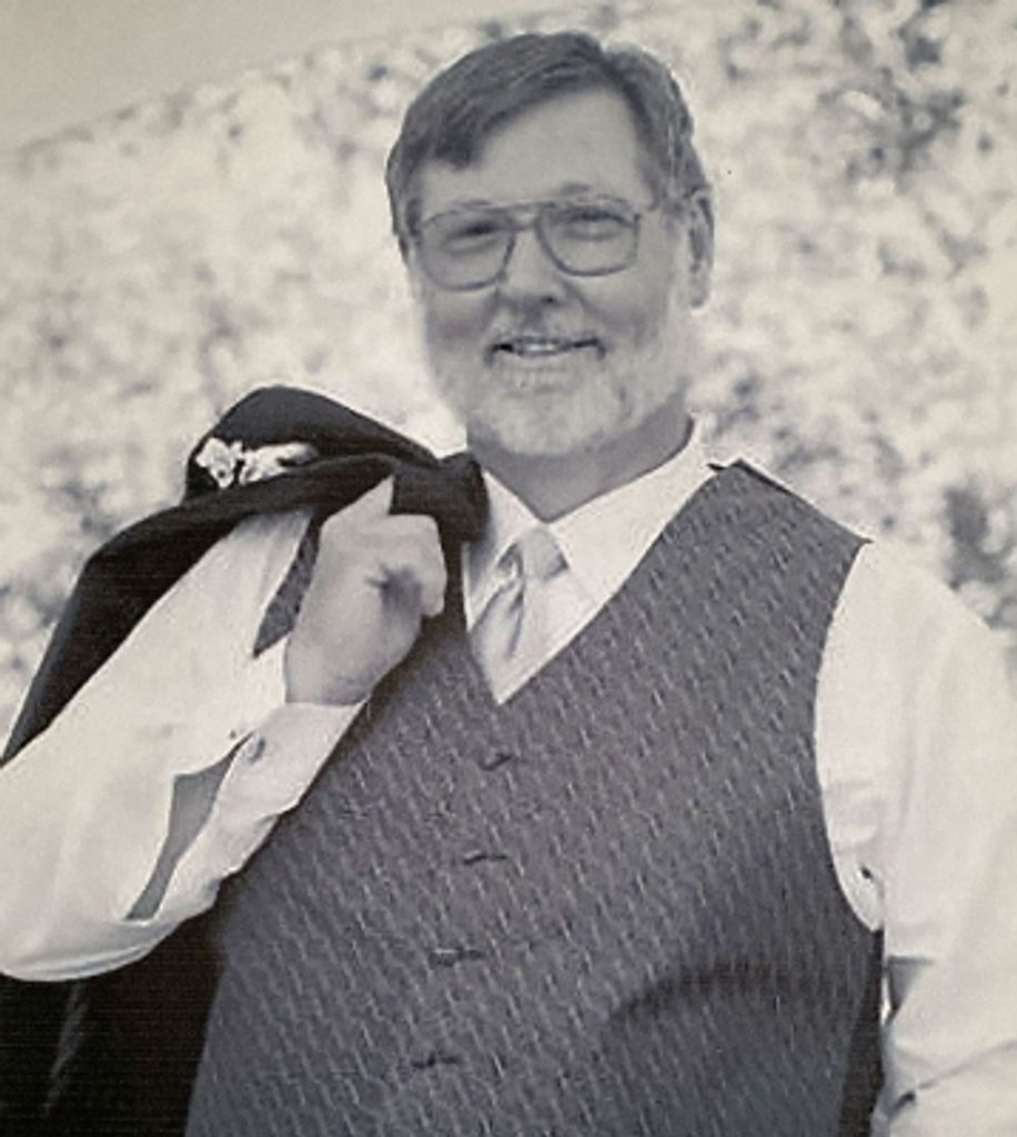 Paul Lester Hann Profile Photo