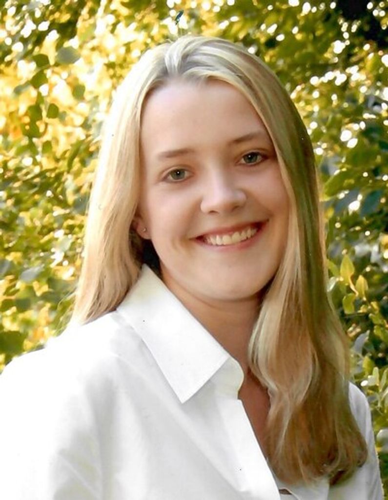 Alyssa Tillie Rogalla Profile Photo