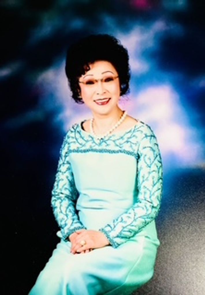 Lauren Sooja Kim