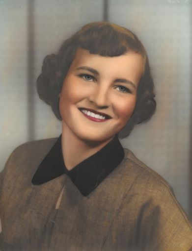 Mary Lou Holt photo gallery thumbnail 1 of 58