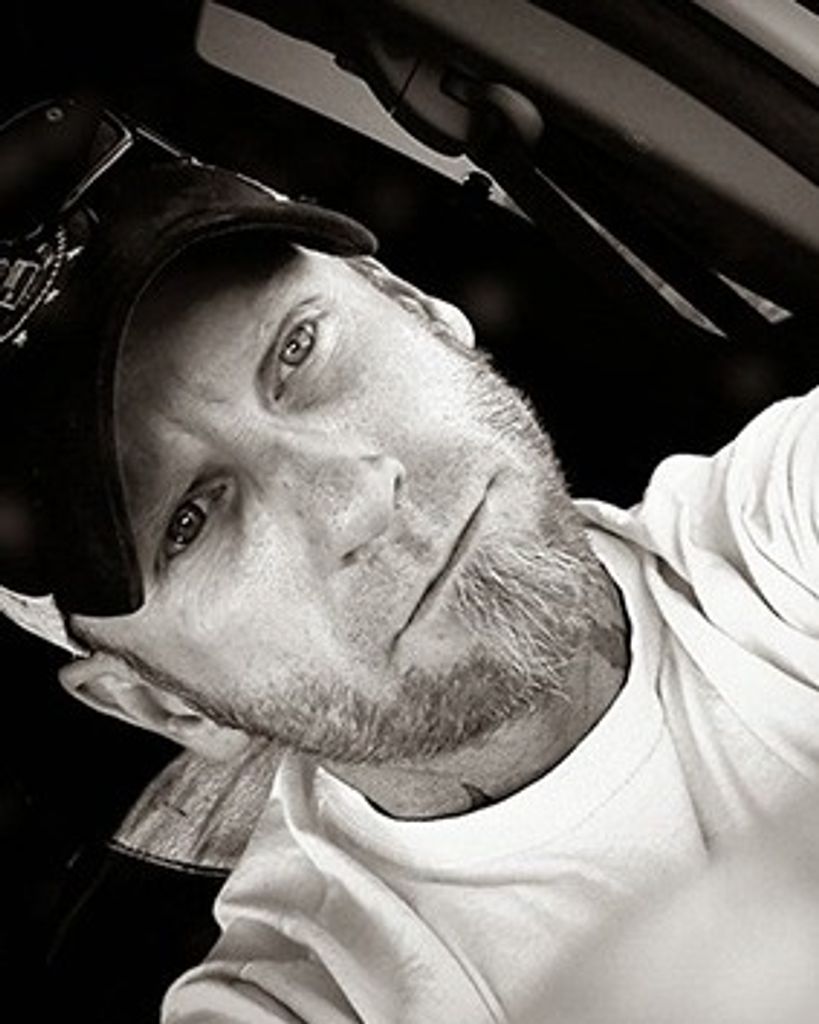 Stephen Joe Burton Profile Photo