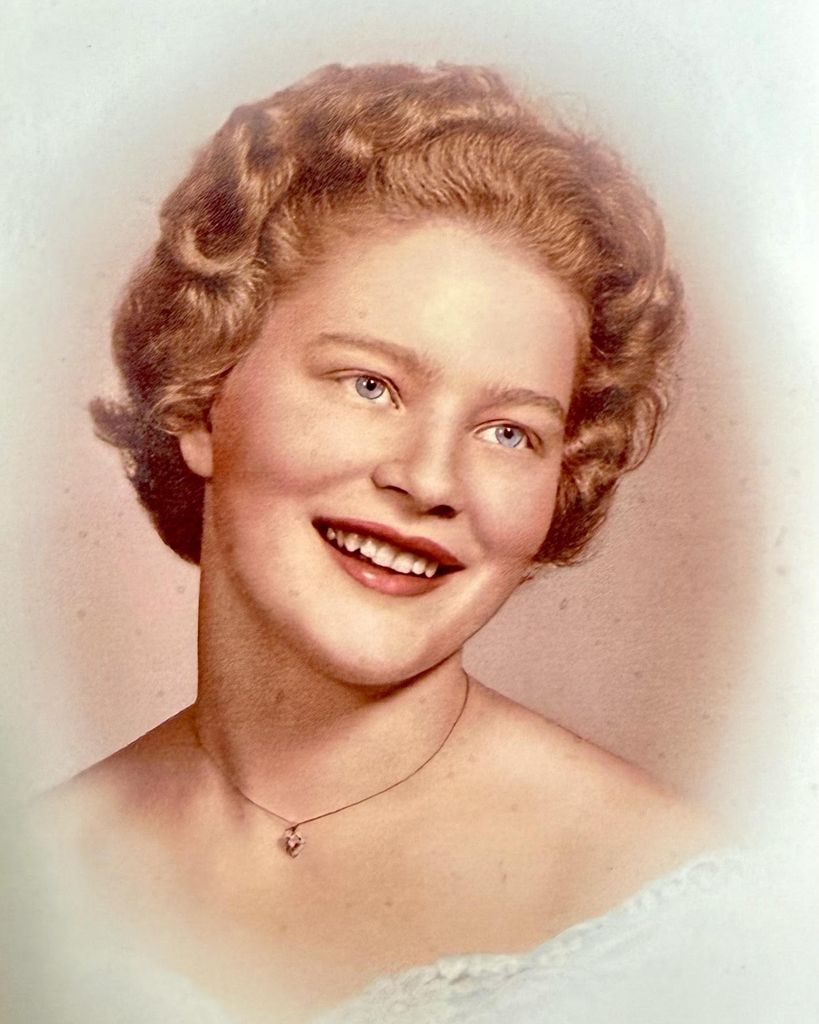 Lucy White Lawendowski Profile Photo