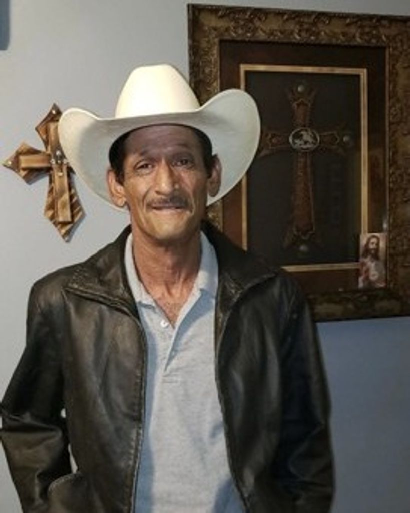 Robert Torres Niavez