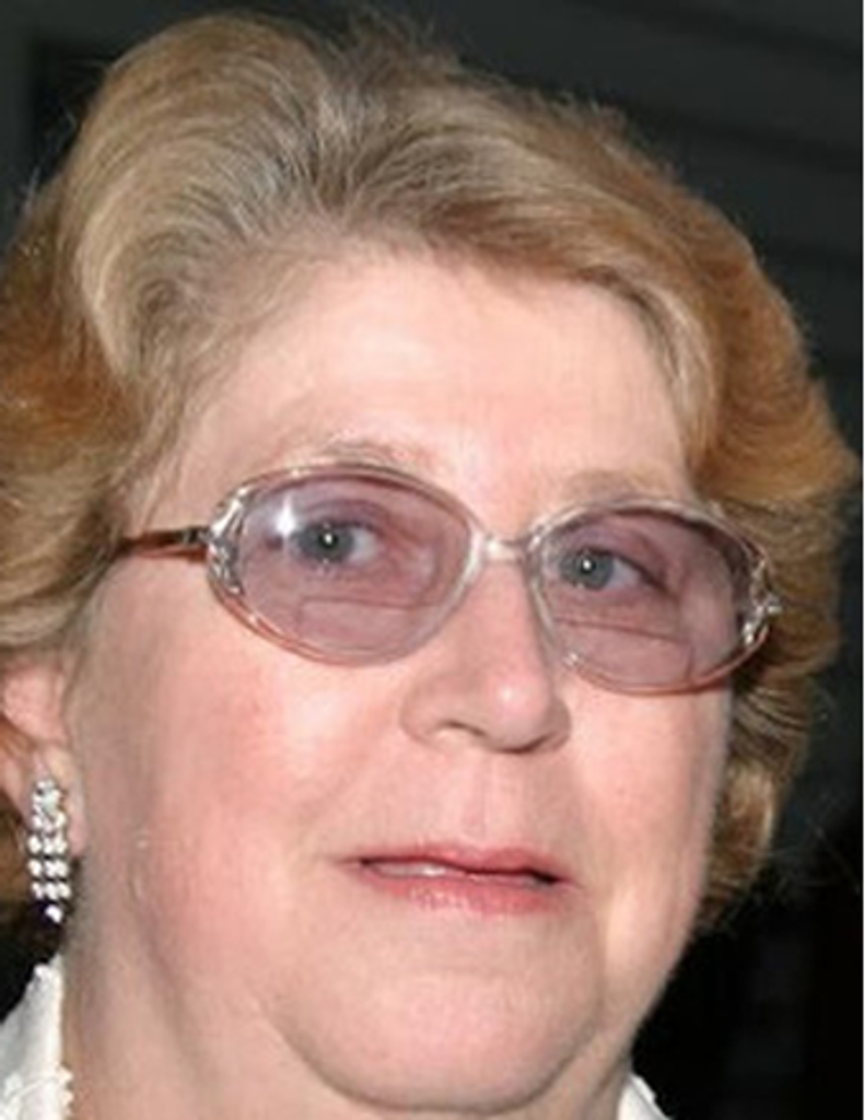 Linda  Lee (Nicholson) Windischman