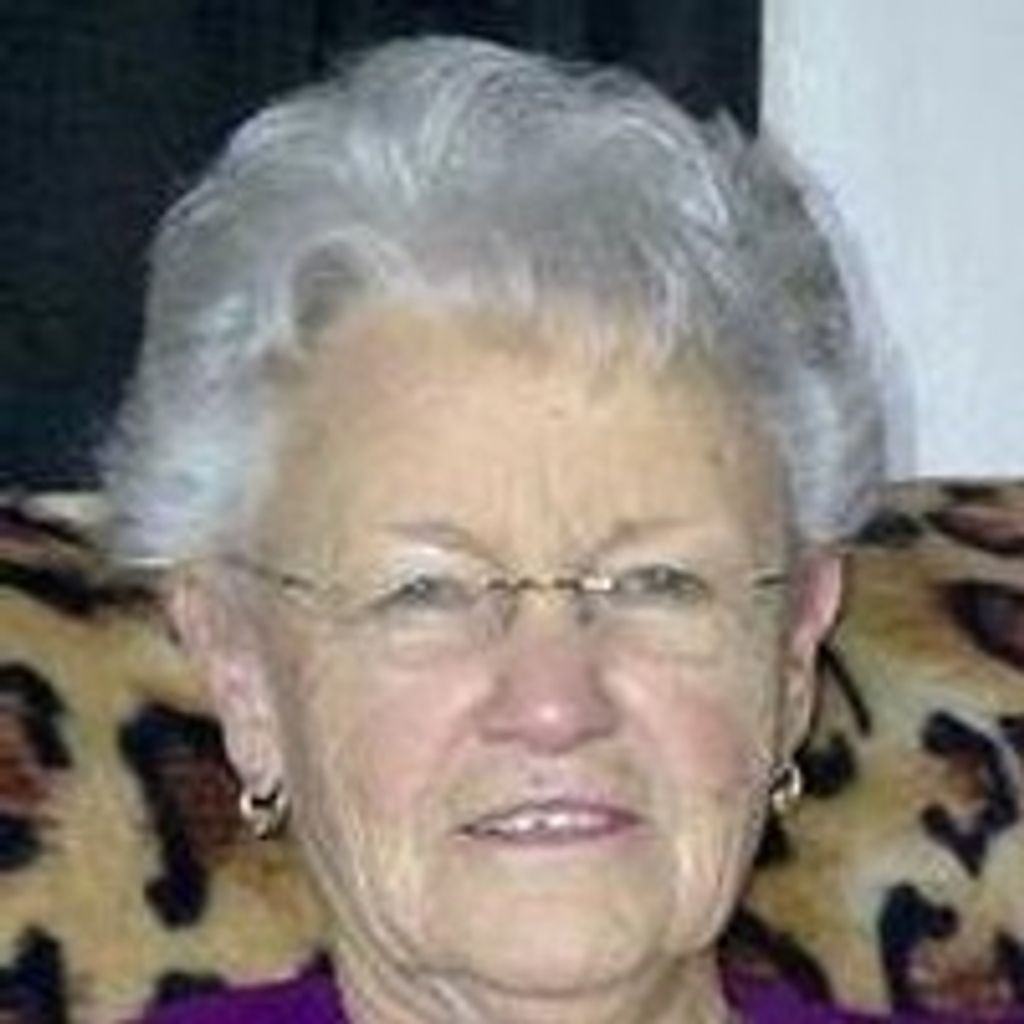 Mrs.  Carolyn  Geneva Gentry