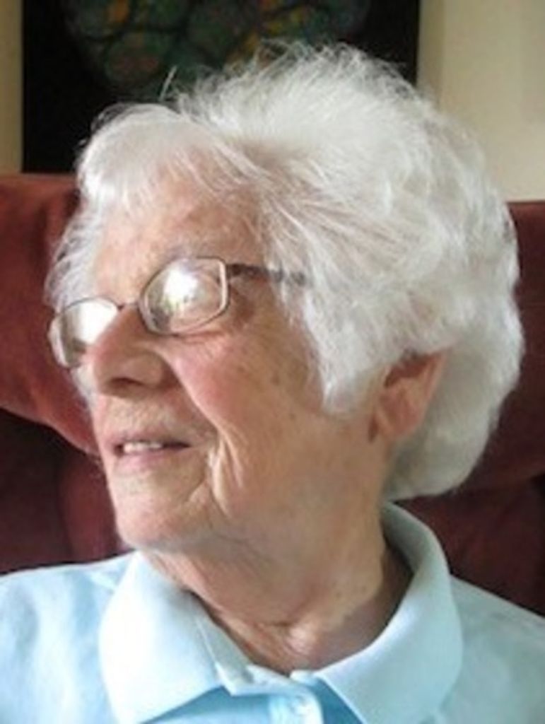 Helen Moezelaar Profile Photo