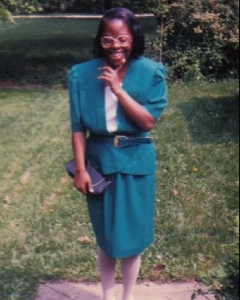 Ms. Lezlie M. Burnett