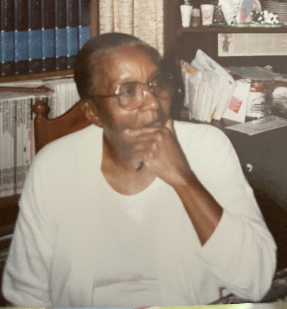 Ms. Elsie Miller Profile Photo