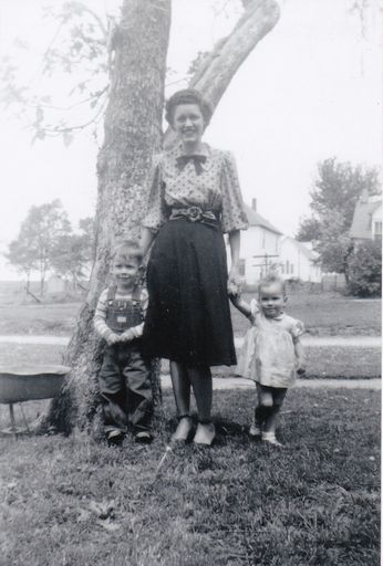 Margaret Murphy photo gallery thumbnail 7 of 58