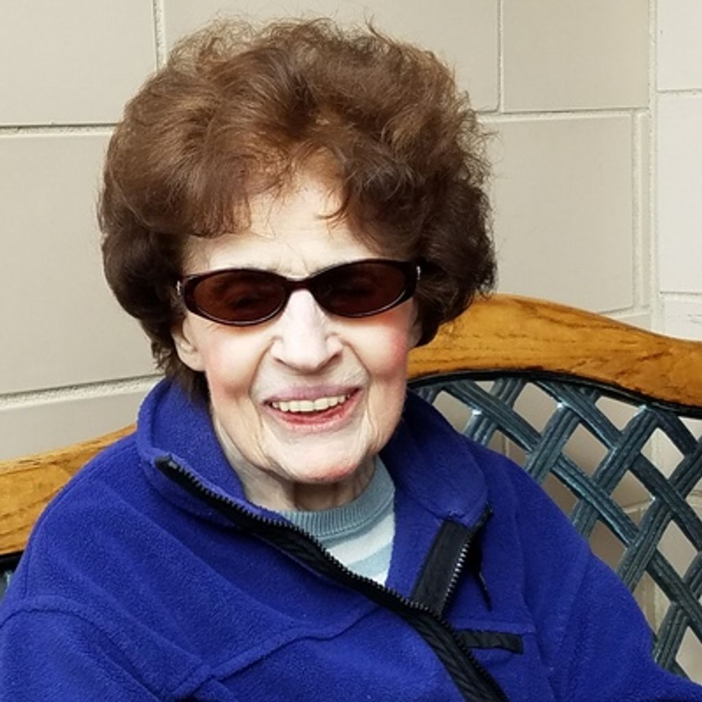 Lorraine Sikokis Profile Photo