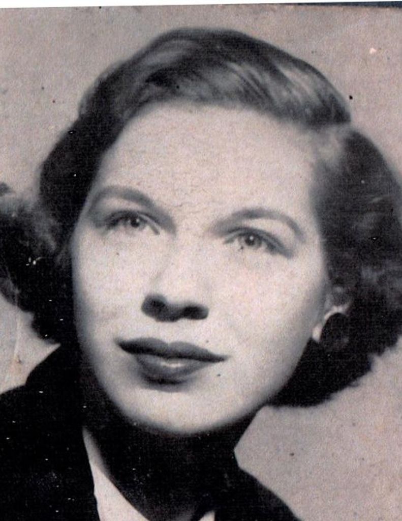 Greta L. (Lughart)  Lytle