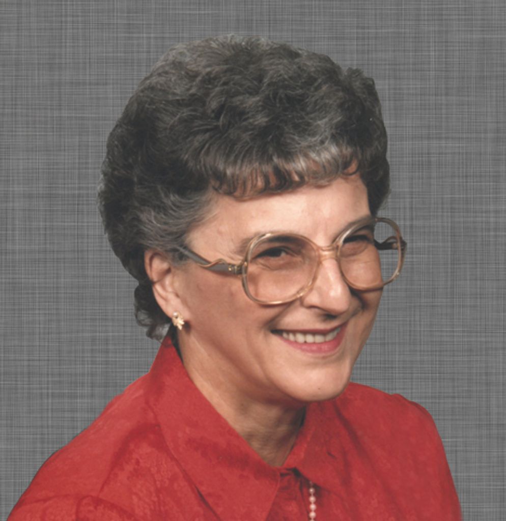 Carolyne Marie Luettgen Profile Photo