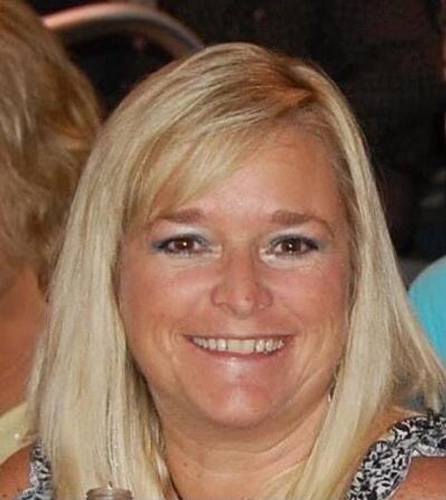 Julie Turner Hall Profile Photo